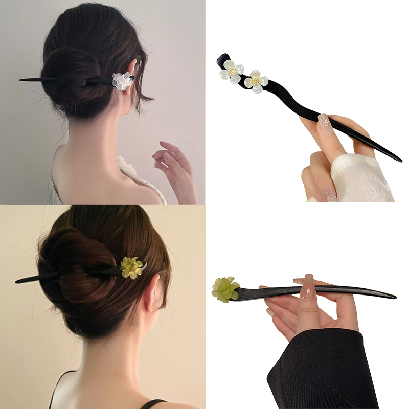Tech Accessories Women - Vintage Chinese Style Wooden Flower Hair